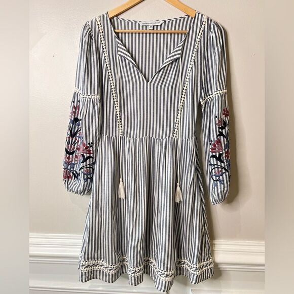 Cupcakes and cashmere pinstripe dress size XS - Picture 1 of 4